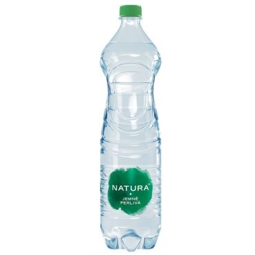 detail Natura 1,5l PET jemné perlivá